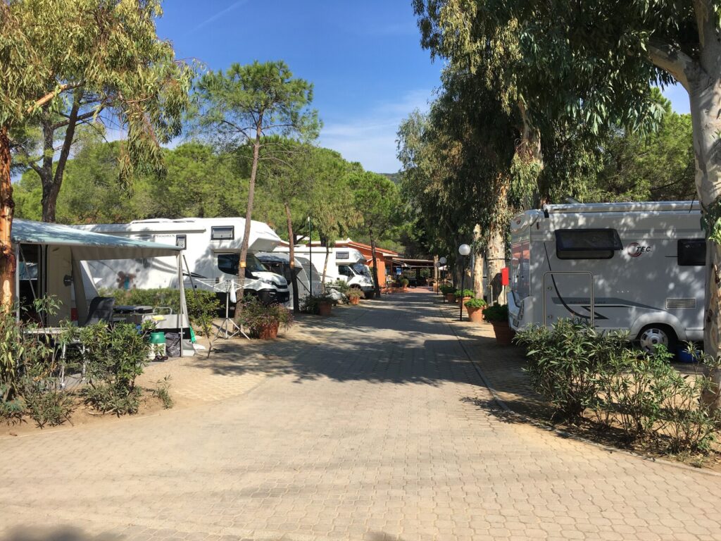 Ein Campingplatz auf Elba, und zwar der Ville degli Ulivi in La Foce / Marina di Campo
